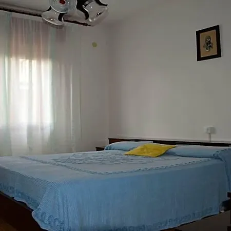 Comfortable And Large Flat In A Quiet Location By Beahost