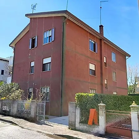 Comfortable And Large Flat In A Quiet Location By Beahost Caorle