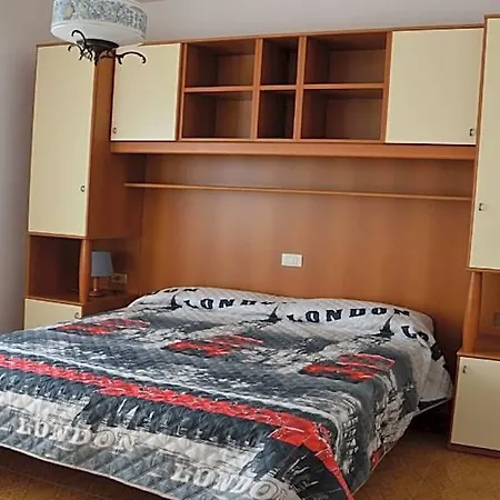 Comfortable And Large Flat In A Quiet Location By Beahost Hotel
