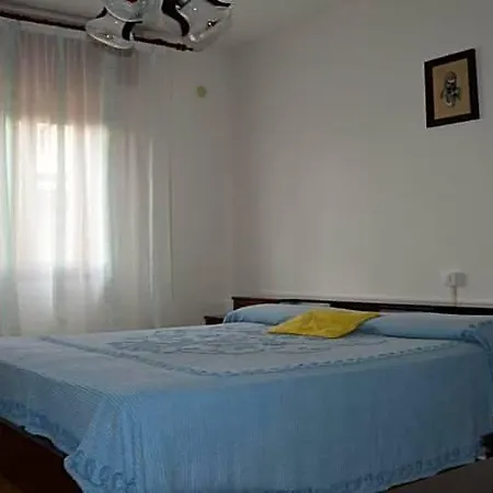 Hotel Comfortable And Large Flat In A Quiet Location By Beahost