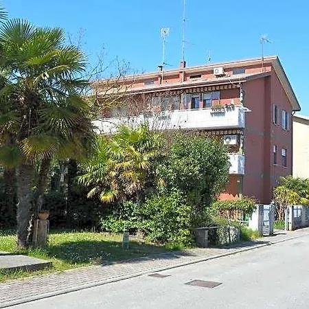 Hotel Comfortable And Large Flat In A Quiet Location By Beahost Caorle